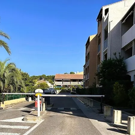 Meuble Saint Cyr Sur 83 * La Madrague